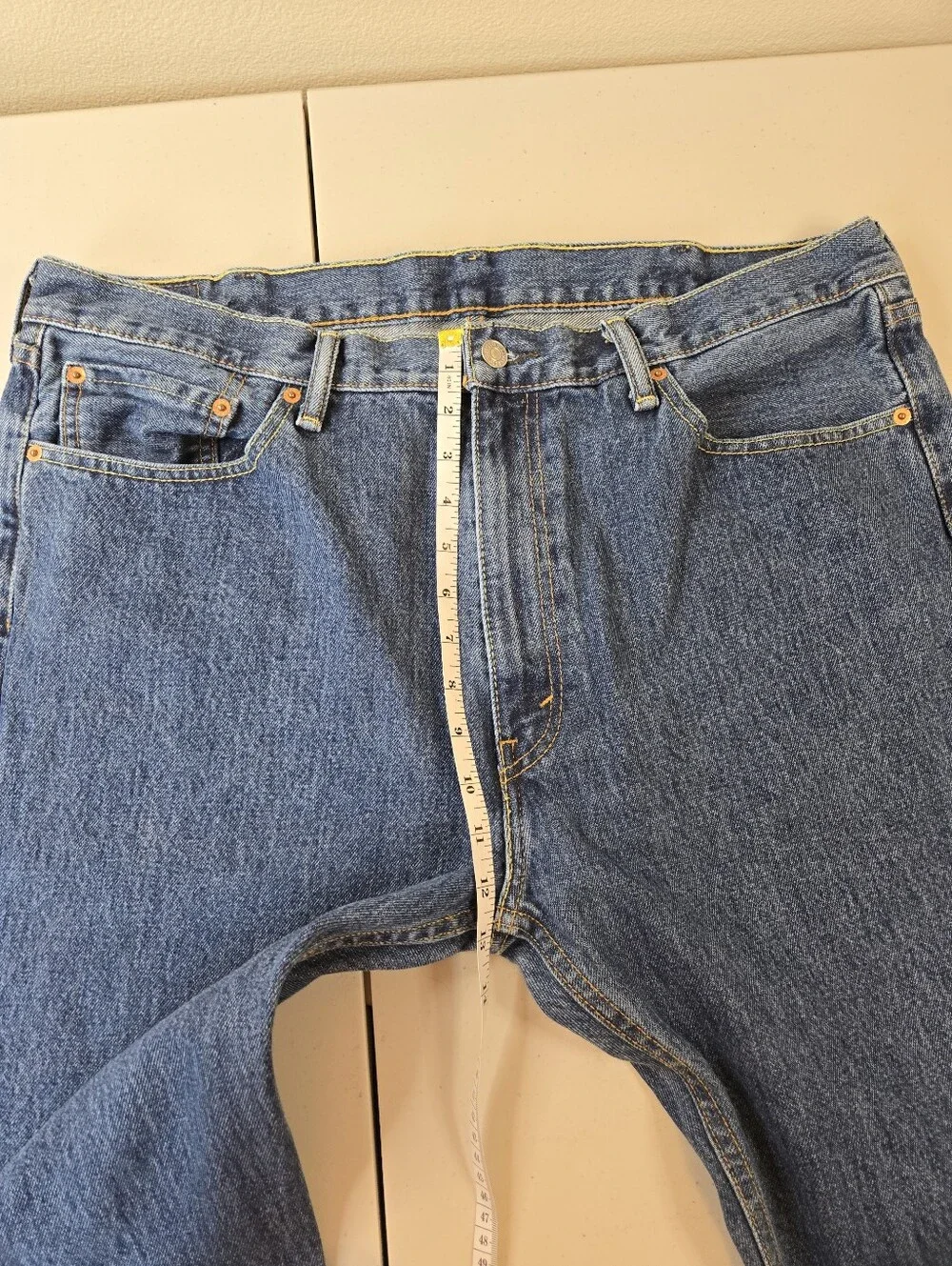 Levi's 505 Men’s Medium Wash Jeans 40x32